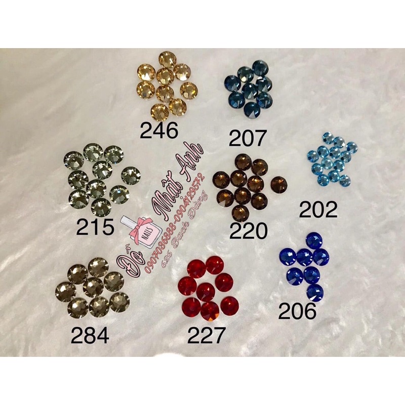 Đá úc swarovski  màu trắng chân bằng s5 s8 s10