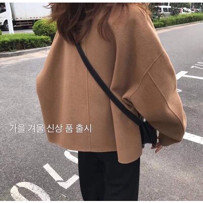 119584 - 8806 áo dạ cashmere dáng lửng có cổ khuy sừng | BigBuy360 - bigbuy360.vn