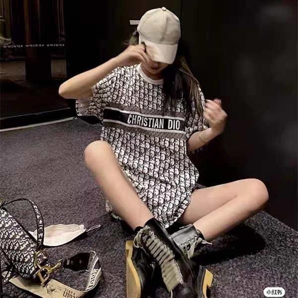 Áo thun tay ngắn in chữ Dior trẻ trung cho nam và nữ