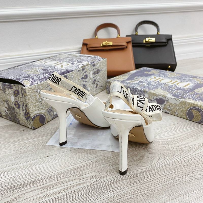 Sandal Trắng Gót Cong Da Bóng Mềm Êm Fullbox Hãng Cao Cấp