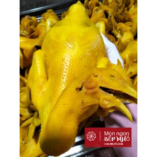 Gà nguyên con ủ muối tiêu ( size to)