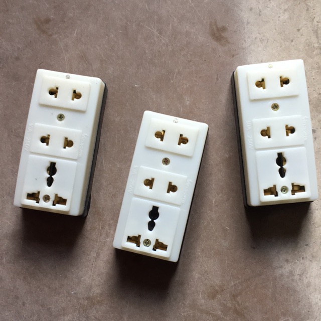 Ổ cắm 3 lỗ cắm ( hàng chính hãng )