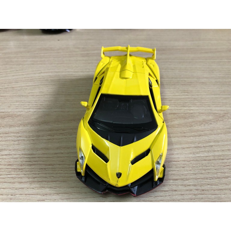 Mô hình xe Lamborghini Veneno tỉ lệ 1:32 bằng hợp kim tỉ lệ 1:32