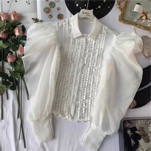 Áo sơ mi viền ren tim tay bồng