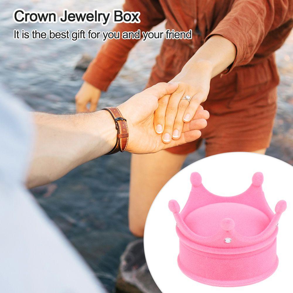 Giá Đỡ Trưng Bày Trang Sức Hình Vương Miện Độc Đáo