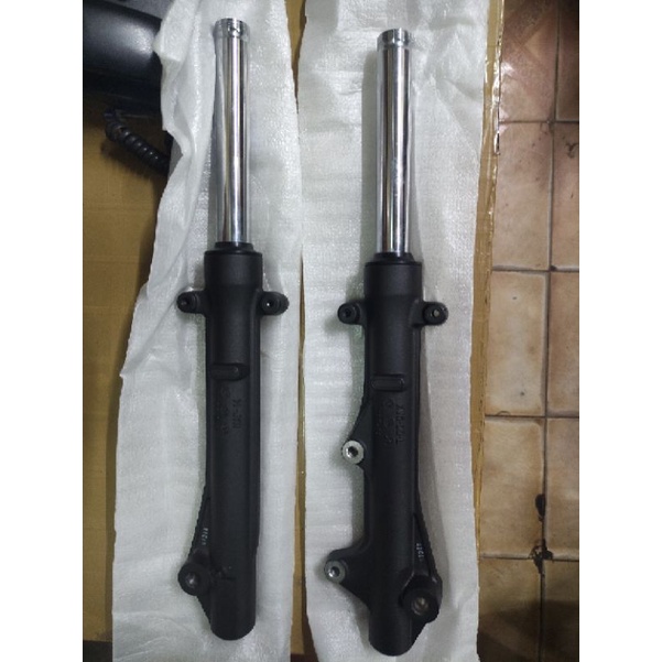 Phuột trước AIRBLADE 2008(Hãng)