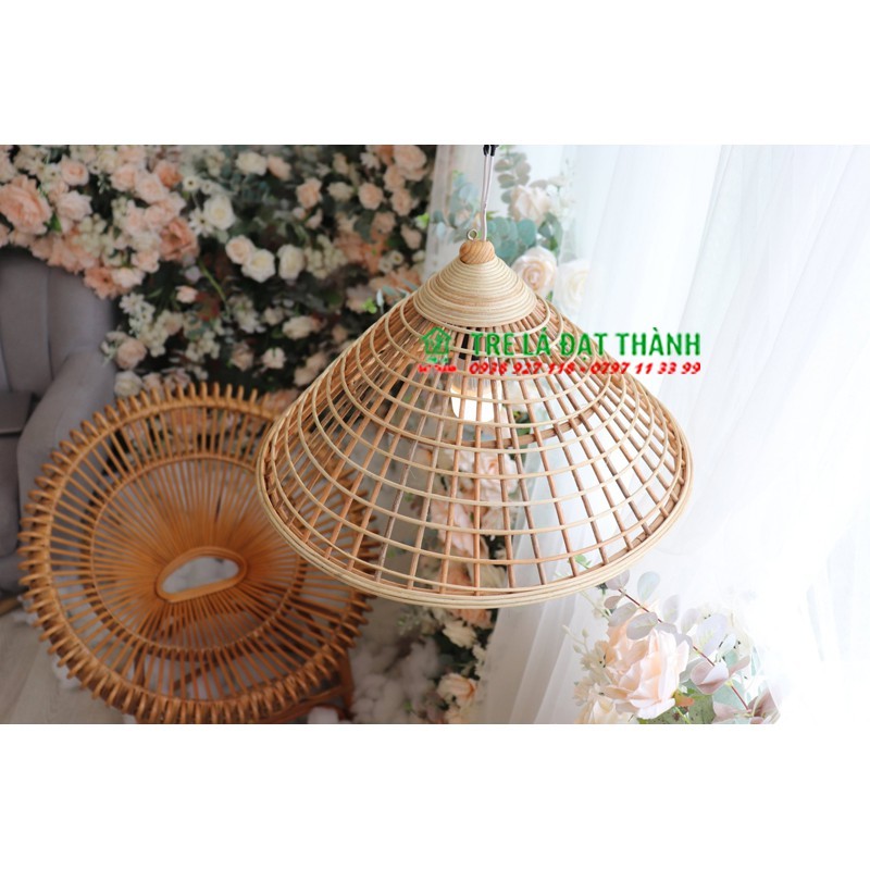 Đèn mây tre đan hình nón, nội thất tự nhiên bền đẹp