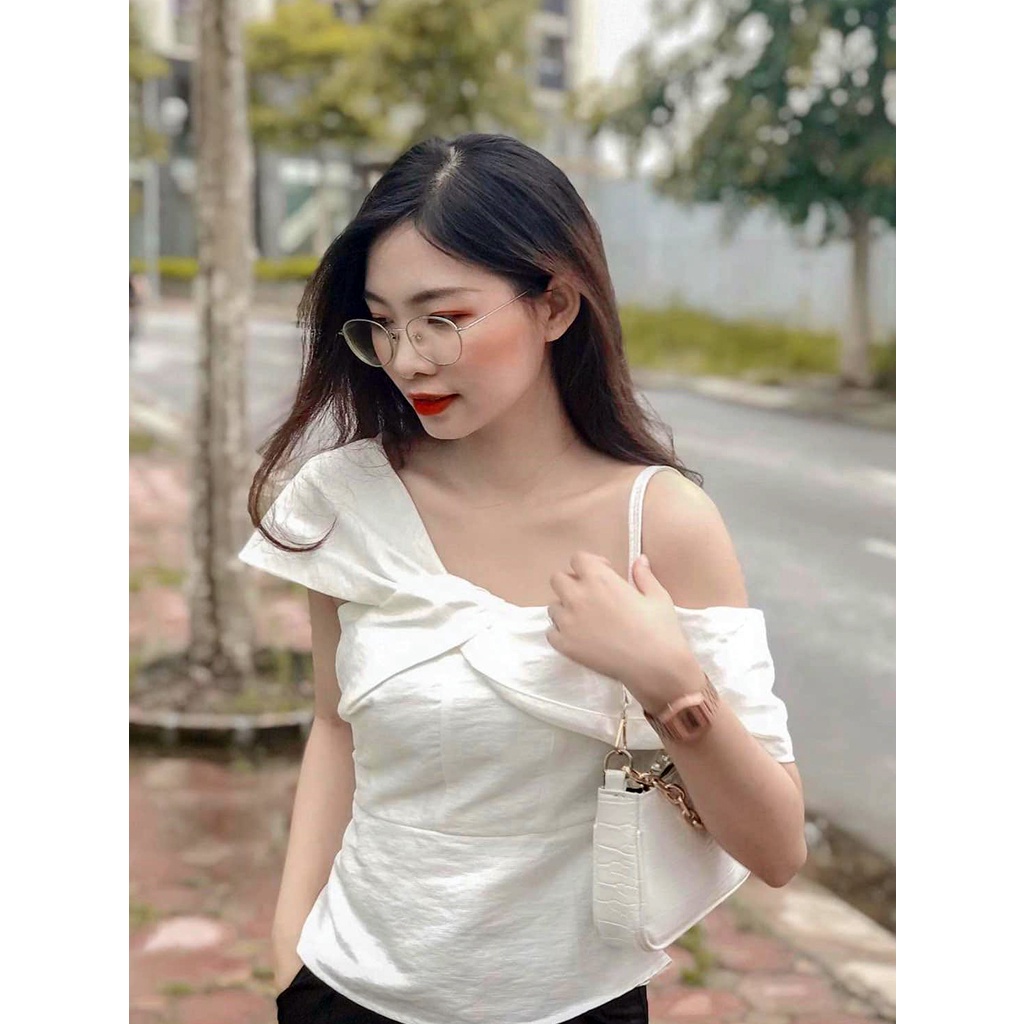 Áo peplum nơ trễ vai màu trắng kiểu dáng thanh lịch