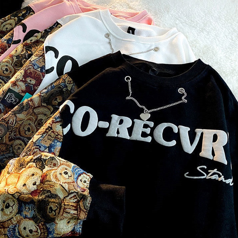 Áo sweater IELGY dài tay dáng rộng in hình gấu phong cách cổ điển cho nữ