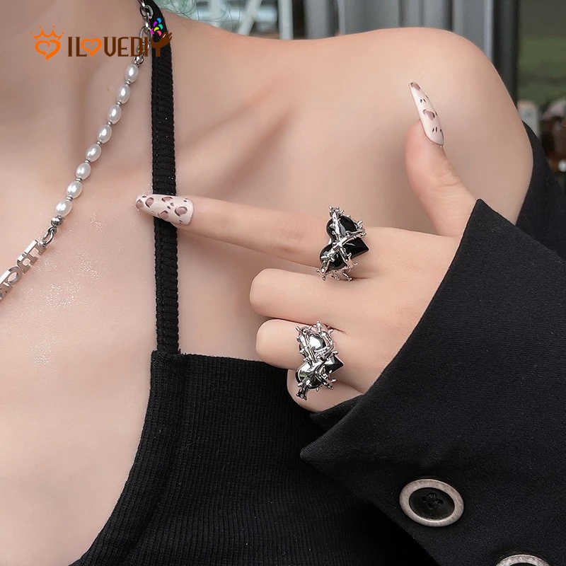 Nhẫn hình trái tim phong cách hoài cổ thích hợp làm quà tặng cho bạn gái