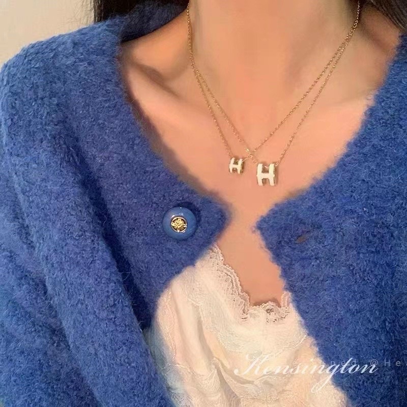 Dây chuyền titan chữ H màu trắng - viền vàng  |Nguyễn Trà Dương|