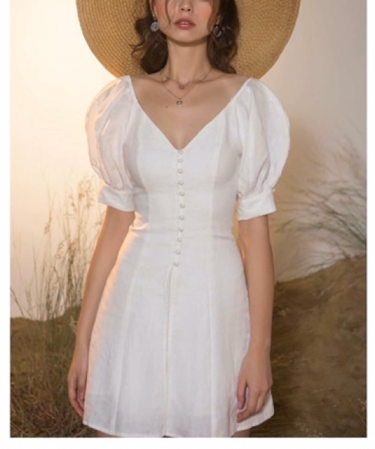 Váy trắng xinh