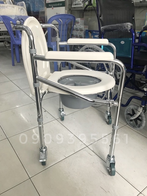 Ghế bô vệ sinh có bánh xe LUCASS G-696