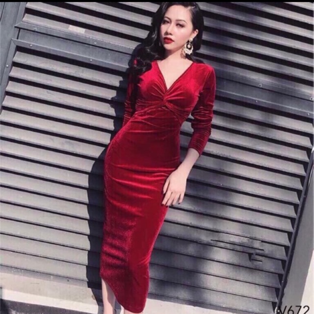 Đầm body nhung đỏ
