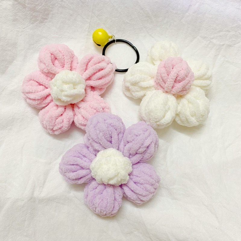 Móc khóa hoa len cài túi size siu lớn