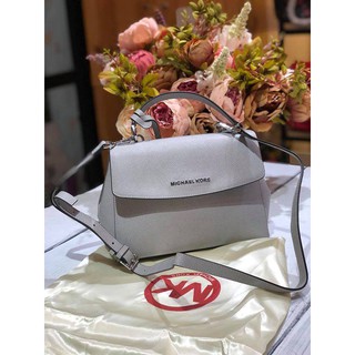 Túi Michael Kors Ava size trung