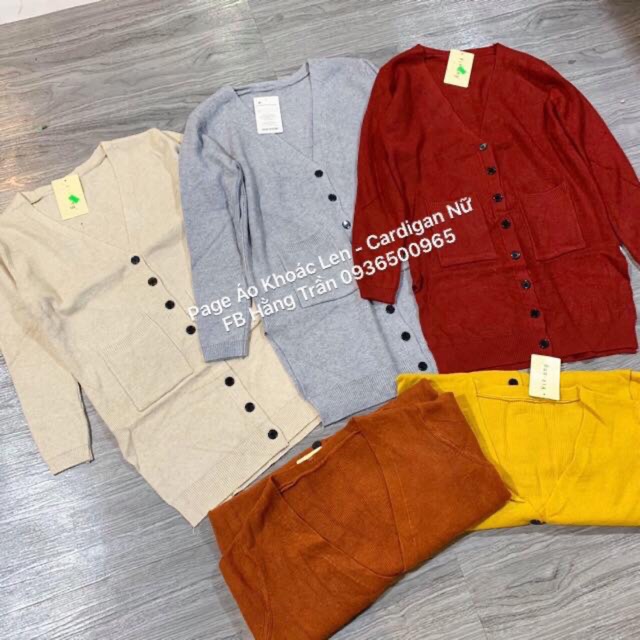 Khoác len dáng dài hai túi cài nút