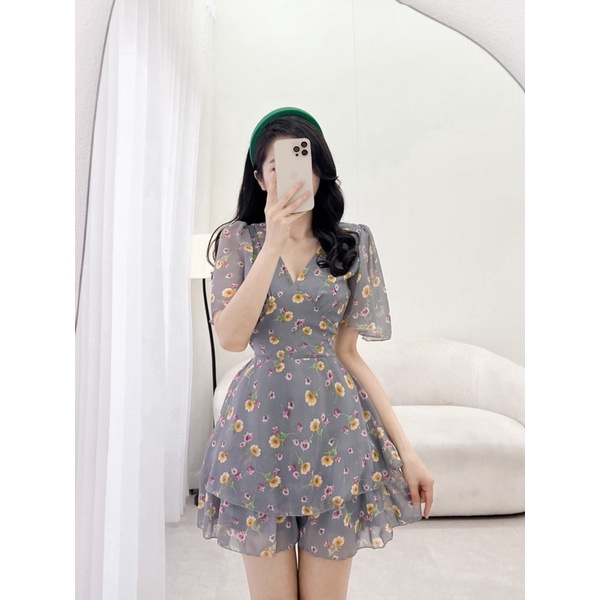 JUMPSUIT HOA CỔ V TẦNG