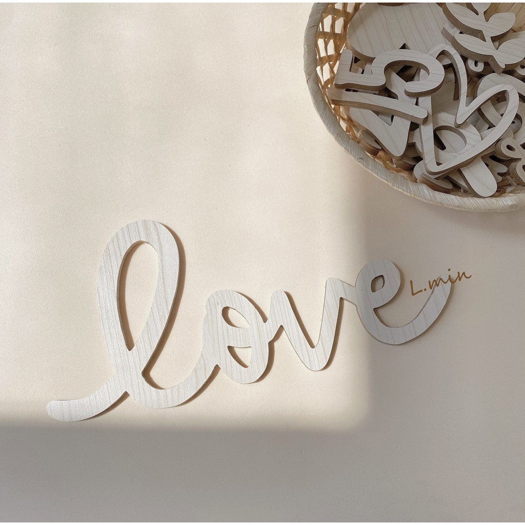 Chữ love decor