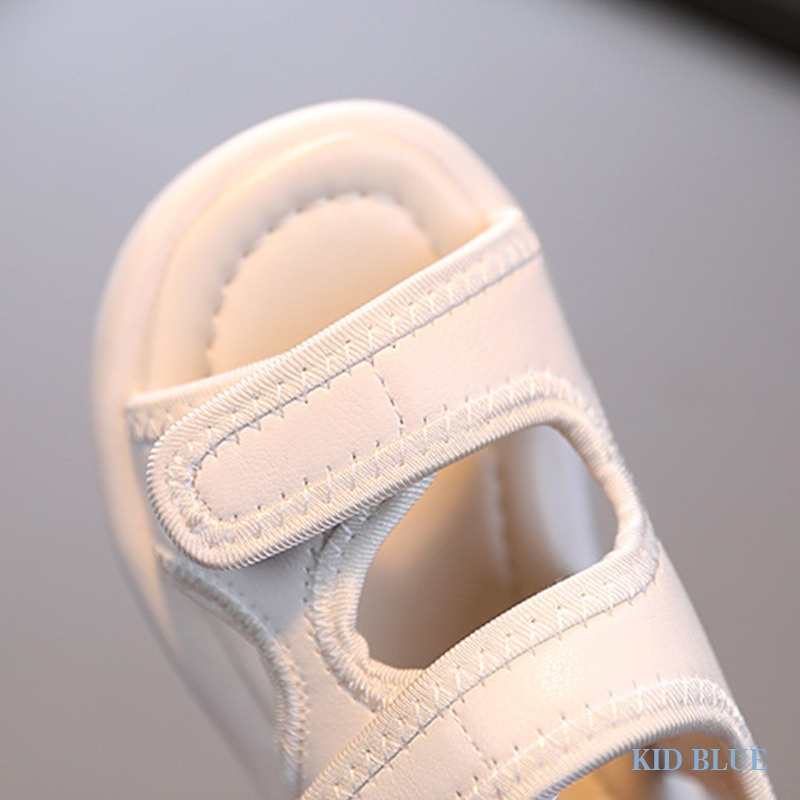 Giày Sandal Da Đế Mềm Màu Trơn Thoải Mái Chống Trượt Cho Bé