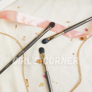 Cọ tán bầu mắt Piccasso Eyeshadow Brush 206A