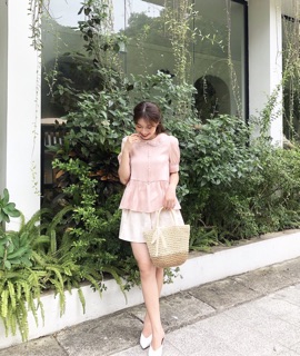 Áo peplum cổ sen ( giá sale)