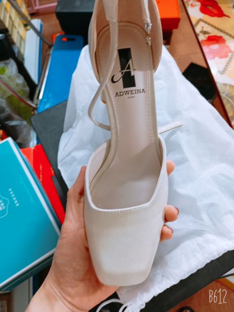 Giày hãng ADWEINA