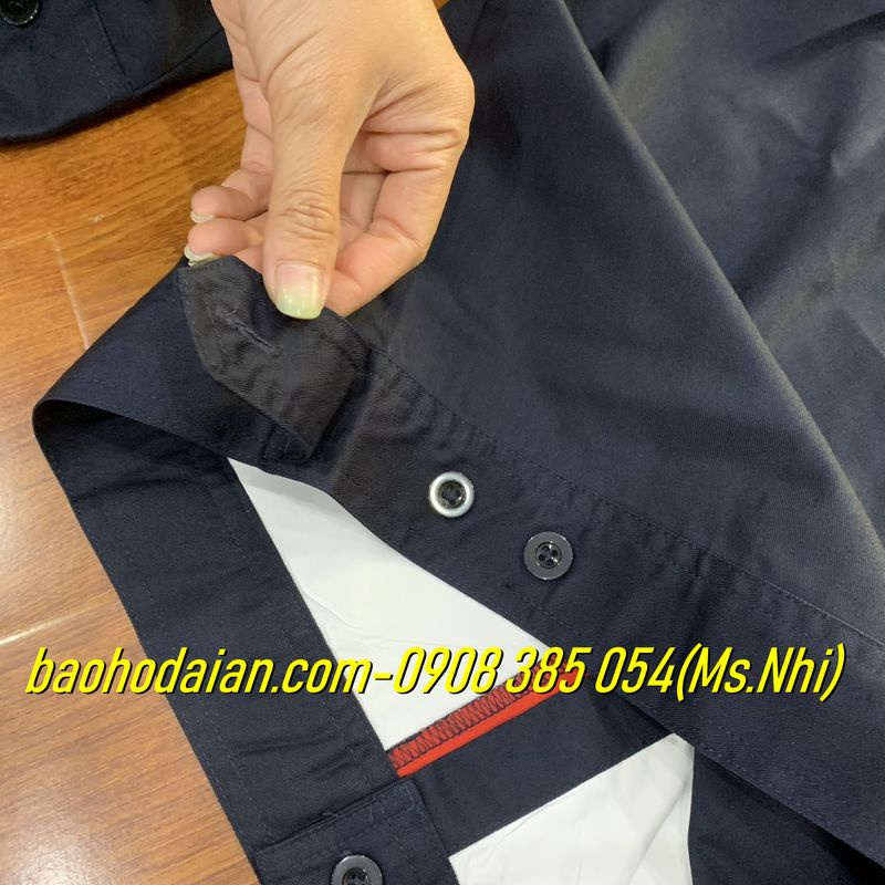 Quần áo bảo hộ vải pangrim màu tím than phối đỏ DN15- Hình thật