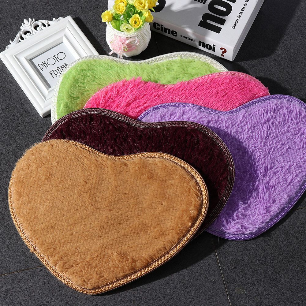 DORAW 40x30cm Shower Floor Nonslip Soft Plush Heart Mat