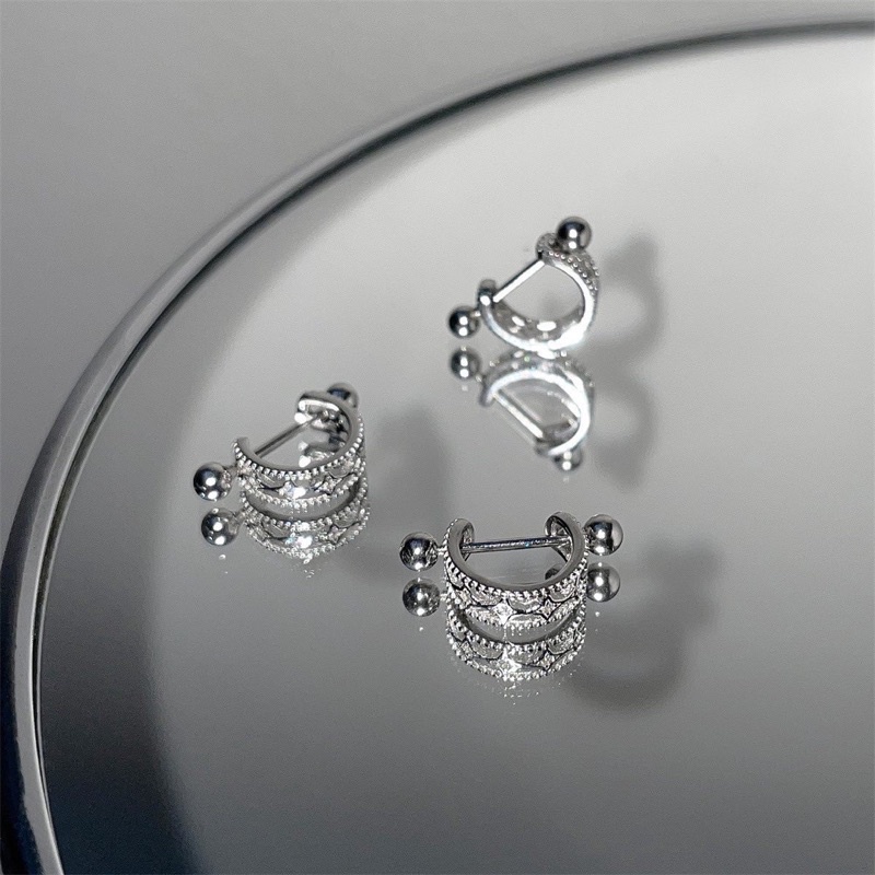 1 chiếc bông tai bạc chui 2 đầu bi, bông tai hình trái tim chui bi bạc 925 Blackmeo