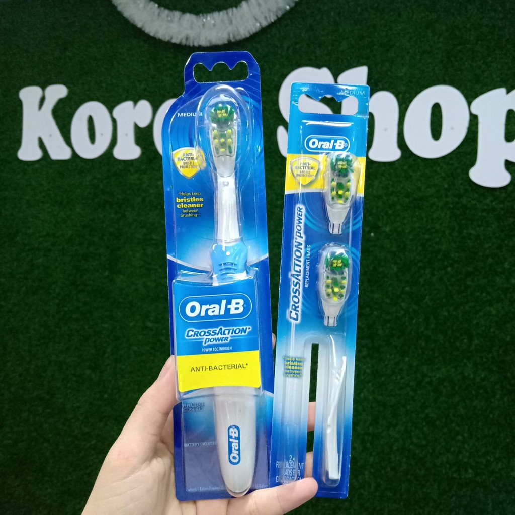 Bàn chải đánh răng điện Oral B