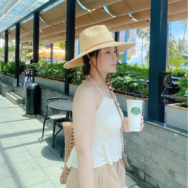Nón cowboy thắt dây thiết kế lạ mắt hot trend 2022 thích hợp đi biển đi chơi chụp hình ngoại cảnh lookbook