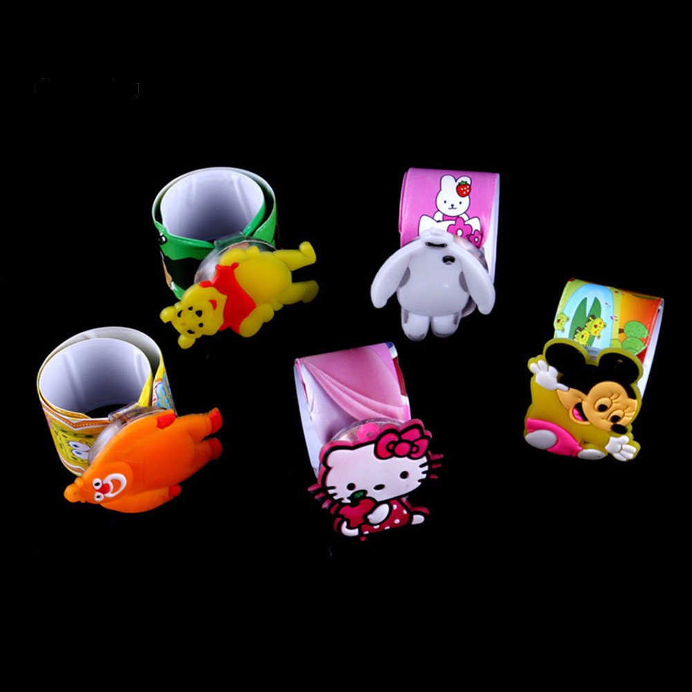 Vòng Tay Đèn Led Gắn Hình Nhân Vật Hoạt Hình Dễ Thương