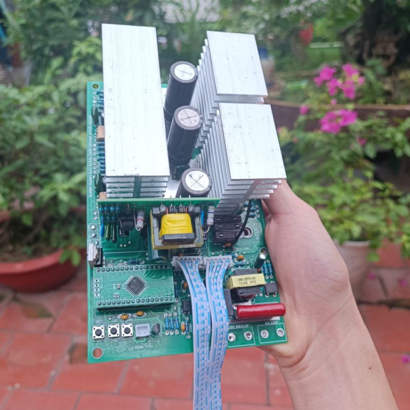 Mạch kích điện Inverter Sin chuẩn có sạc 4000w