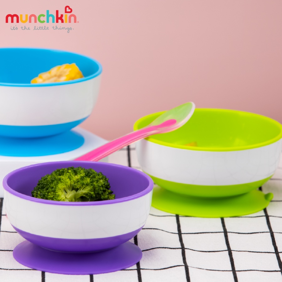 Bộ ba bát ăn chống đổ Munchkin giúp bé dễ dàng tập tự ăn mà không lo rơi vãi đồ - Herbaby