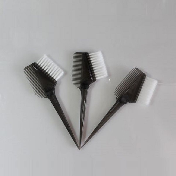 Cọ nhuộm tóc