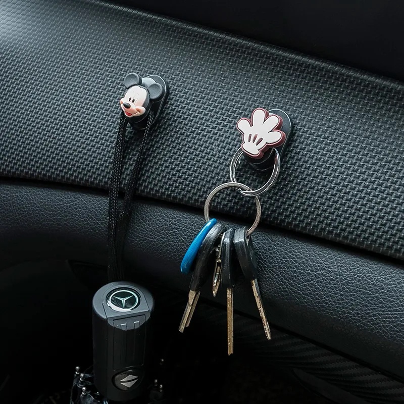 Set 2 Móc Treo Đồ Gắn Phía Trước Xe Hơi Hình Hoạt Hình Sáng Tạo Đa Năng
