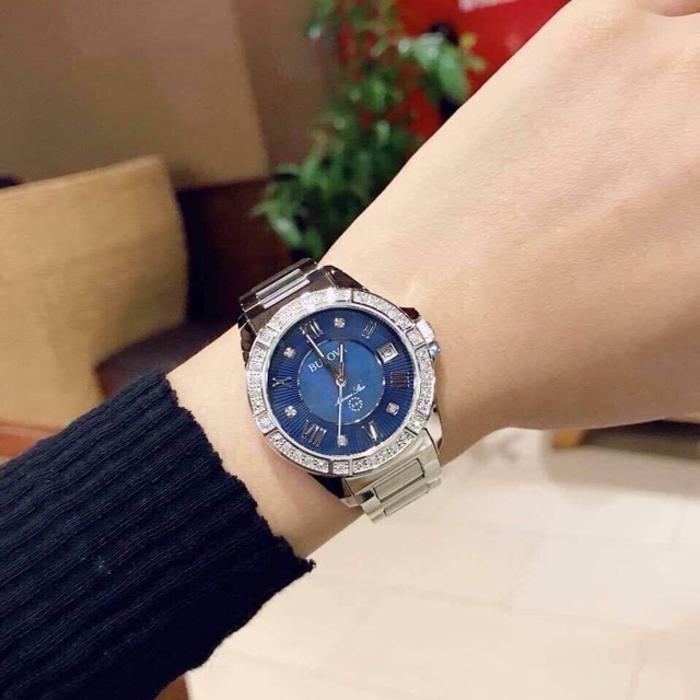 Bulova Marine Star 96R215 - với nền Midnight Blue cực đẹp. Điểm 29 viên kim cương viền + điểm giờ. Case 32