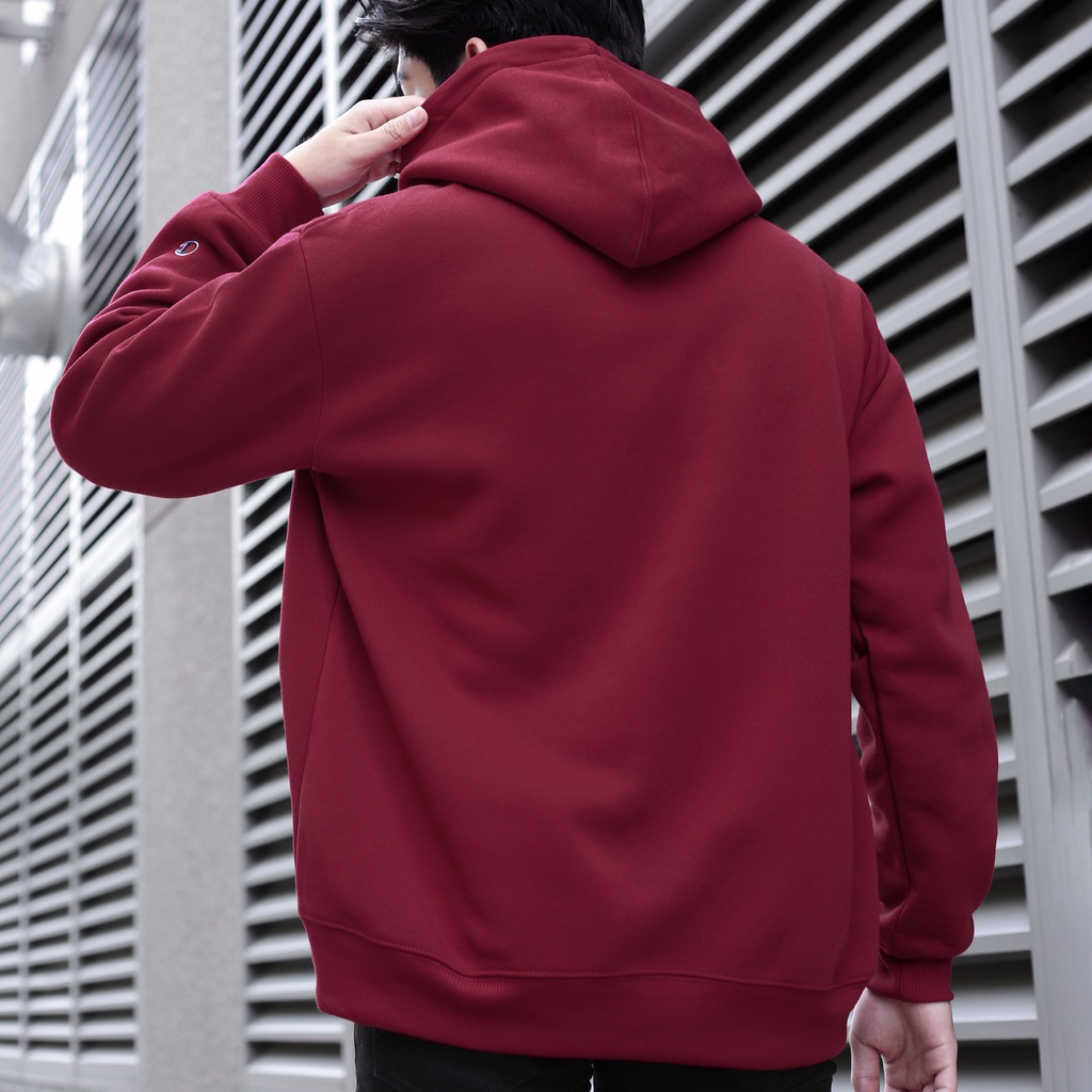 Áo Hoodie Thêu Logo Champion Sắc Nét Phía Trước-Chất Vải Nỉ Bông Cotton-Form Rộng Rãi Unisex Nam Nữ-Màu Đỏ Đô