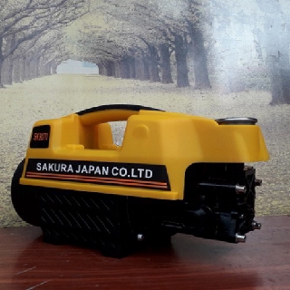 máy rửa xe - máy rửa xe Sakura