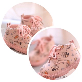 Giày hồng boot mickey bé gái chất liệu siêu mềm co gian