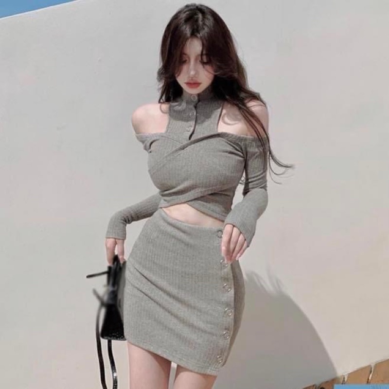 Set áo thun gân tay dài cut out khoét vai Croptop nữ và chân váy ngắn ôm sát body trơn - Order taobao quảng châu