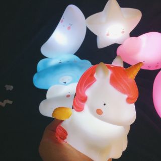 Đèn ngủ để bàn