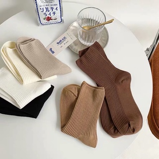 Vớ beige phong cách vintage
