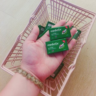 QUÁ NHIỀU REVIEW CHO EM XÀ PHÒNG MEDIMIX thảo dược Ấn Độ