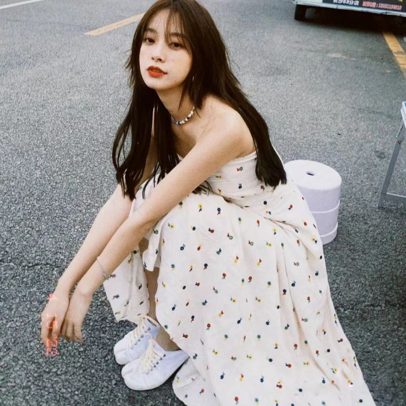 ĐẦM MAXI HOA NHÍ NÀNG THƠ MÙA THU TRONG VEO