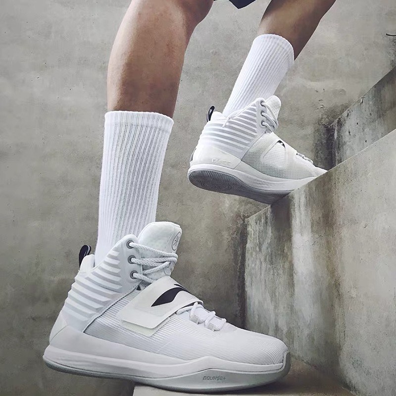 1 Đôi Vớ Thể Thao Dài Màu Trắng/Đen Cho Nam