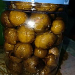 Sấu non ngâm đường đầu vụ