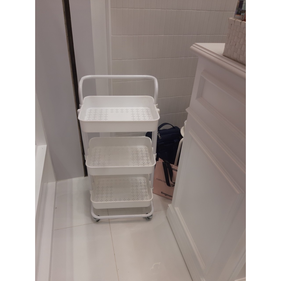 Xe đẩy nhựa 3 tầng spa đủ màu