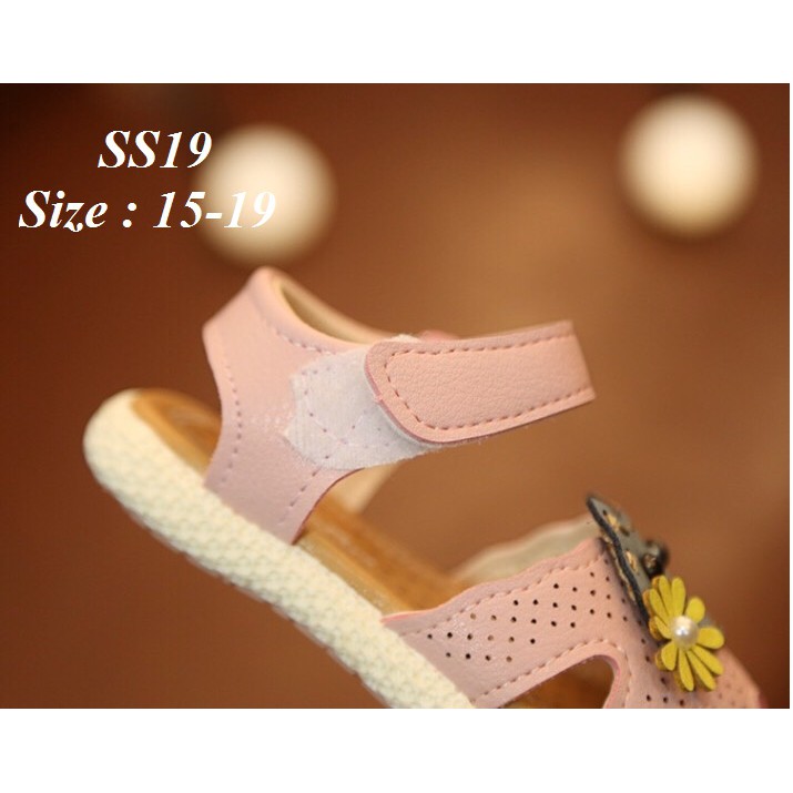 Dép sandal bé gái xinh xắn đế êm và nhẹ SS19